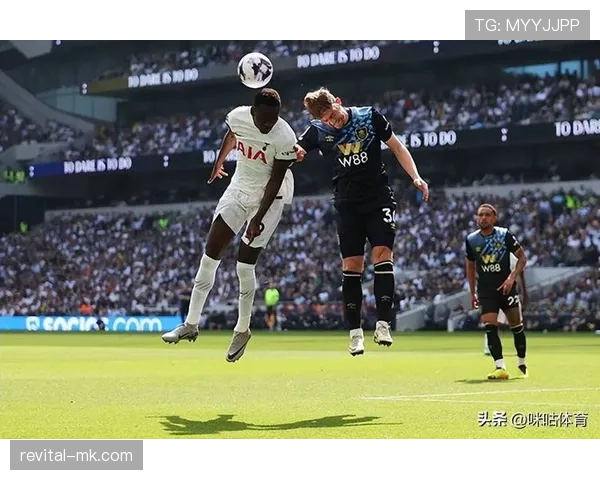 伯恩利夏窗积极引援，新星加盟提振球队竞争力