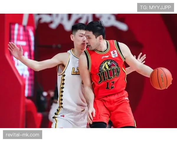 伊萨克状态回暖携手队友默契配合,助力球队全力冲击佳绩 伊萨克状态回暖携手队友默契配合,助力球队全力冲击佳绩