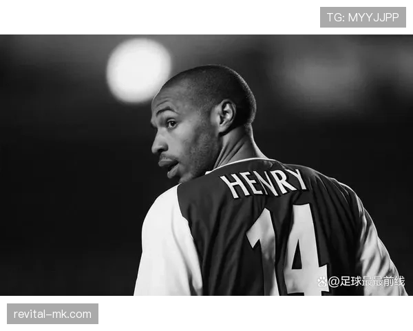 亨利风格盘带重塑现代足球:艺术与智慧交融下的技术新趋势 亨利风格盘带重塑现代足球:艺术与智慧交融下的技术新趋势