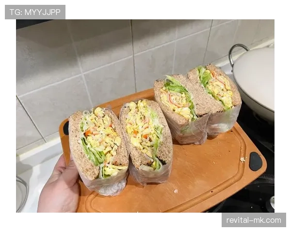 柳雅慧今天晒的早餐，比我一个月工资精致得离谱